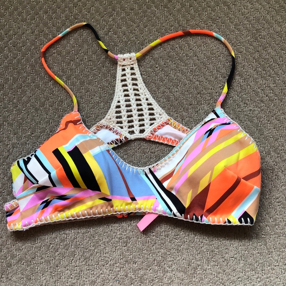 Victoria’s Secret Crochet Bikini Top! 👙
